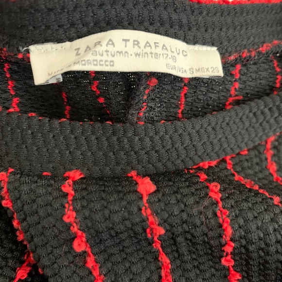 Zara Women’s Striped Jacquard Button Detail Midi Dress Red Black Size S - Picture 9 of 11